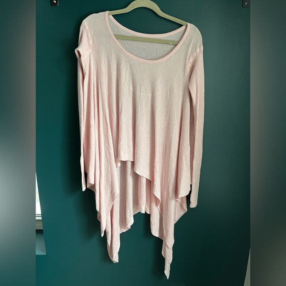 Lululemon Enlightened Pullover
Heathered Blush Quartz - Picture 5 of 7
